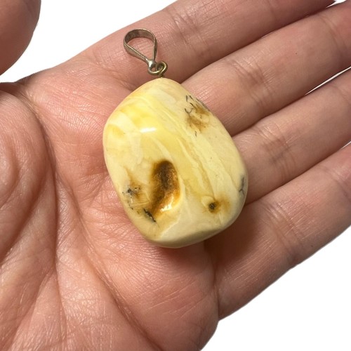 Rare butterscotch baltic amber - butterscotch,